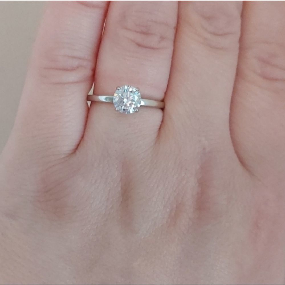 1 Carat Moissanite Engagement Ring - Picture 5 of 15